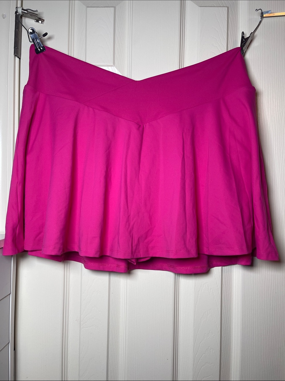 Fabletics V-Waist Hot Pink Athletic Skort